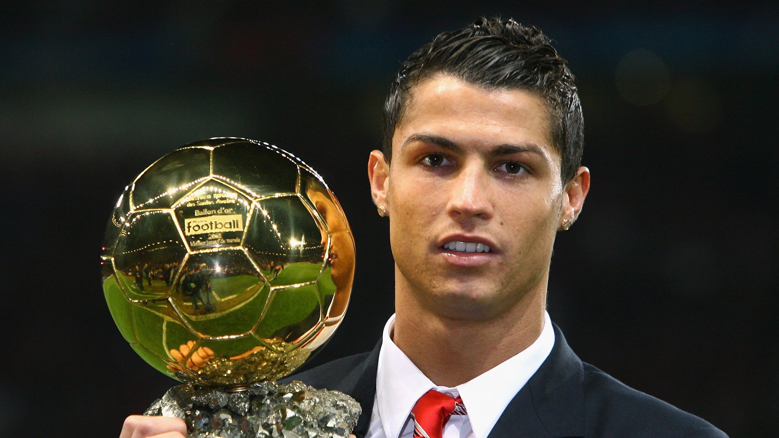 《堡垒之夜》“未来光影”季节盛典,创意极致!