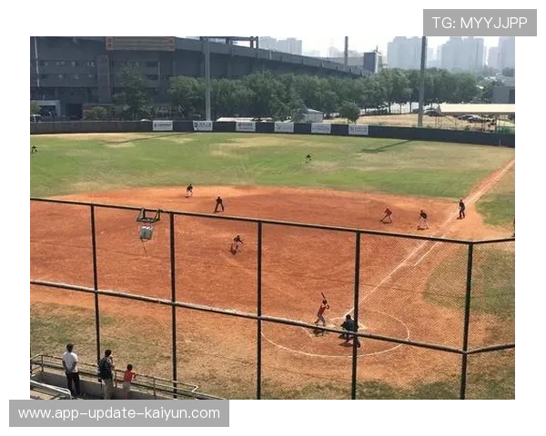 棒球俱乐部设立青训成长观察员跟踪选材质量，棒球训练观后感